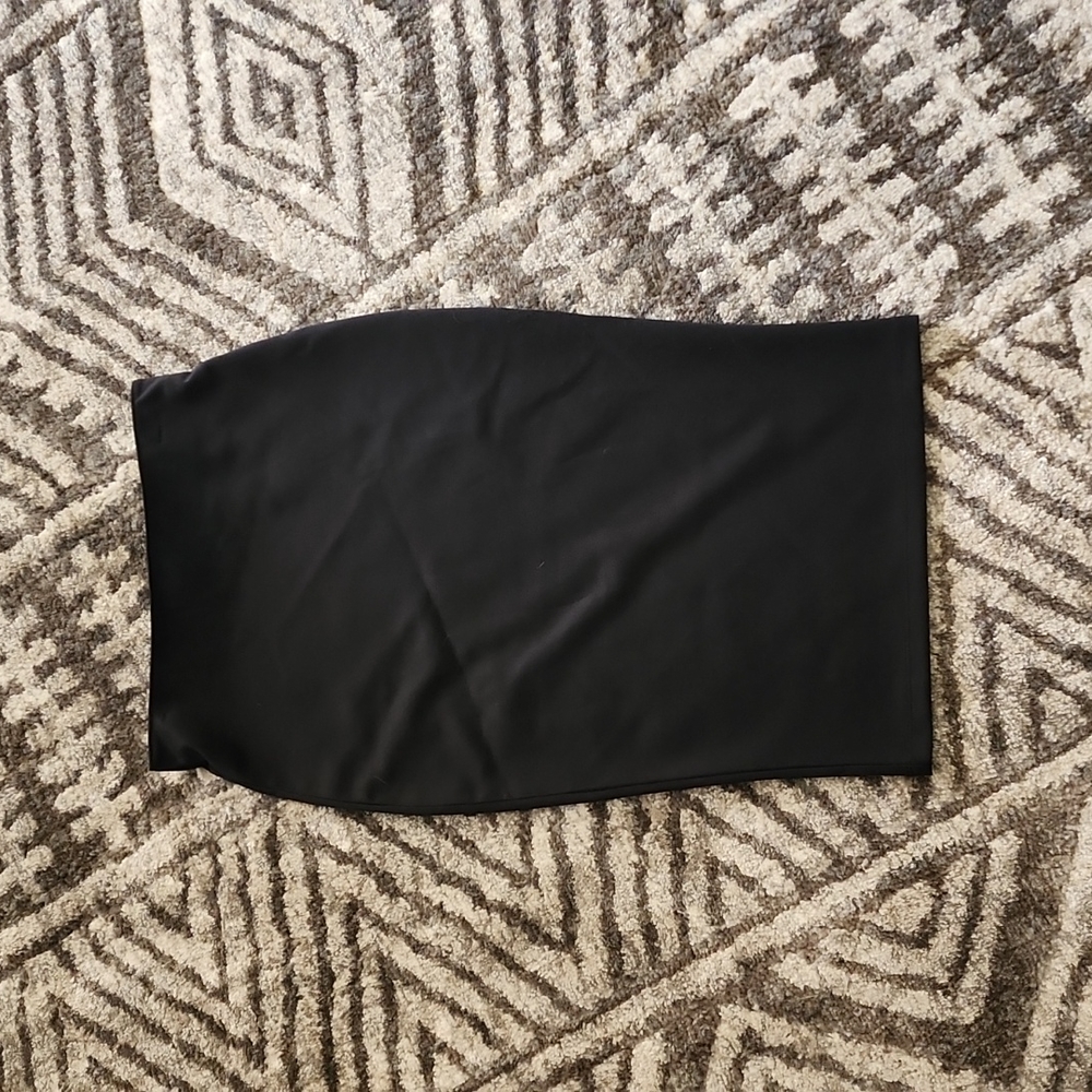 Black pencil skirt